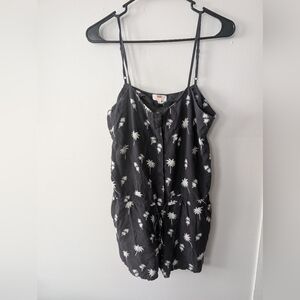 Levis Palm Tree Print‎ Women's Gray Romper, Buttons And Tie Front, Size M